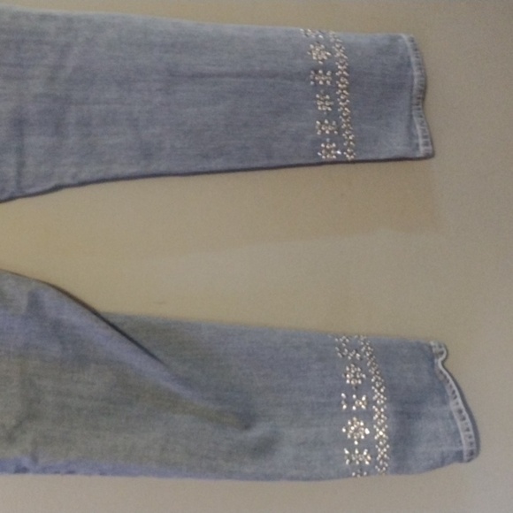 Miss me boyfriend ankle size 28 with designs on the ankles bedazzled shiny - Picture 4 of 12